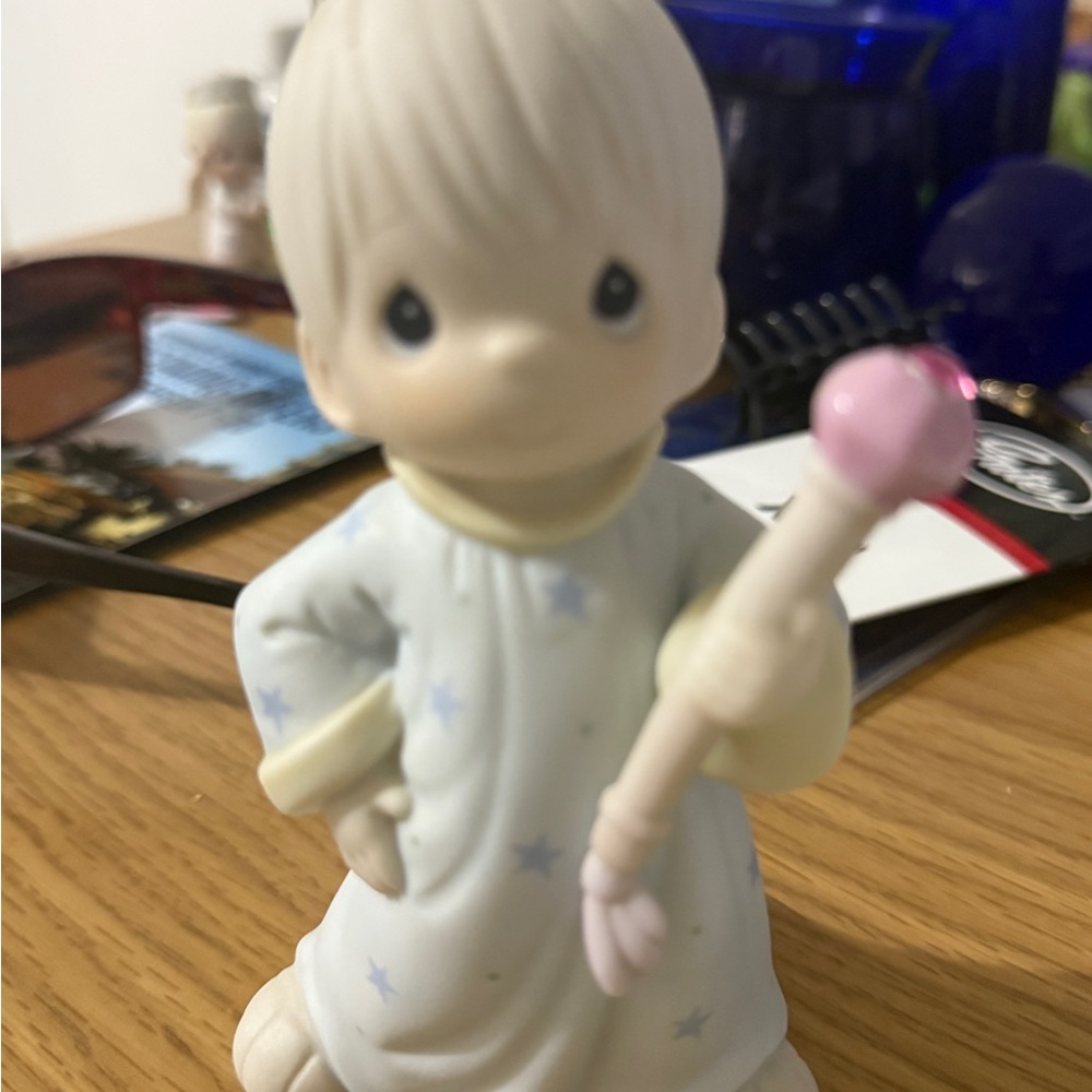 Precious Moments A Prince Of A Guy Figurine - Cream